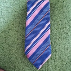 BCBG tie